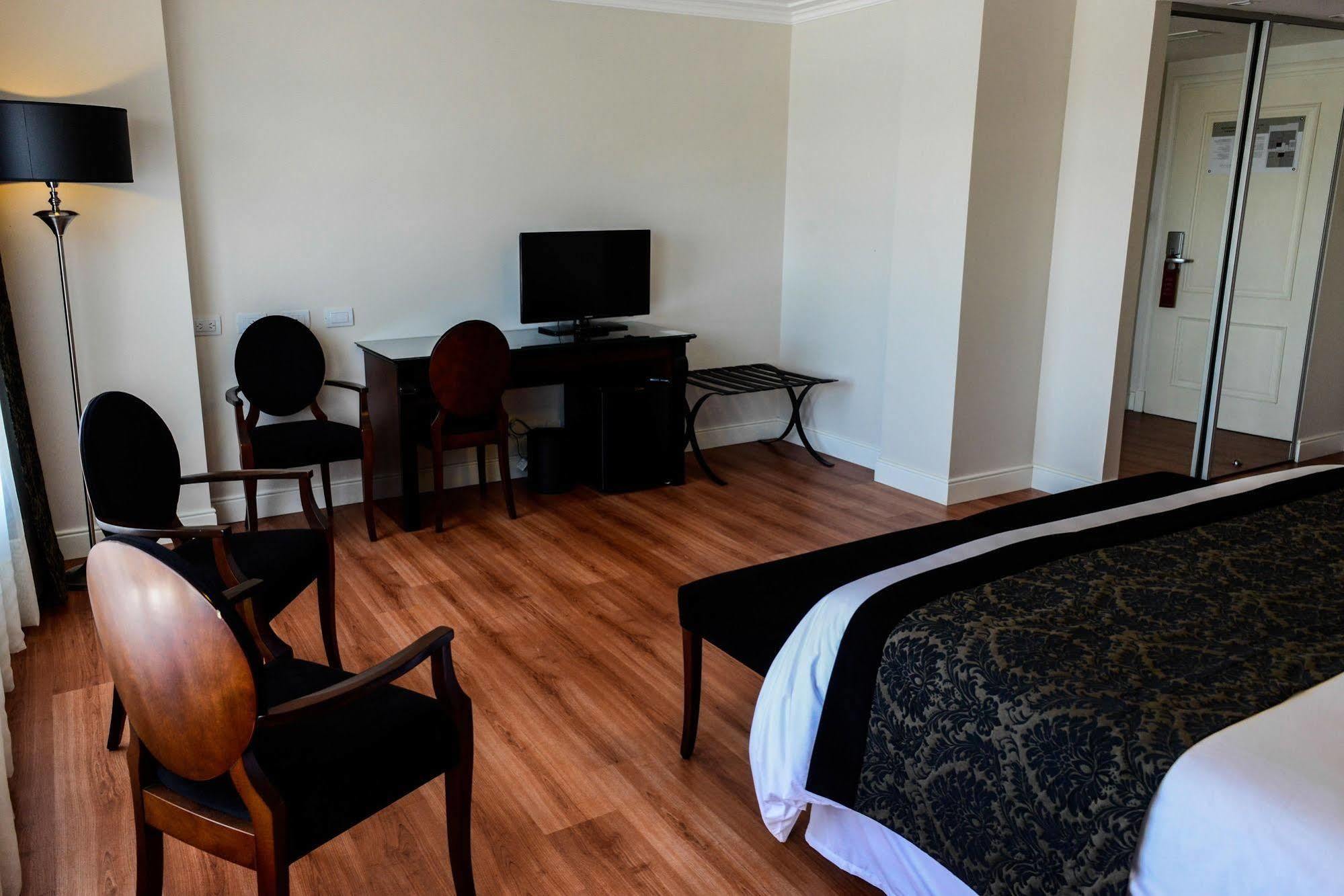 Amerian Executive Cordoba Hotel Dış mekan fotoğraf